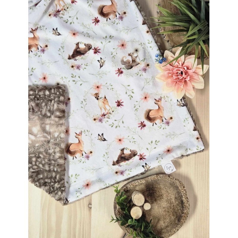 Floral woodland pink - Made to order - Blanket - Plain fur to be chosen upon reception of the printed fabric